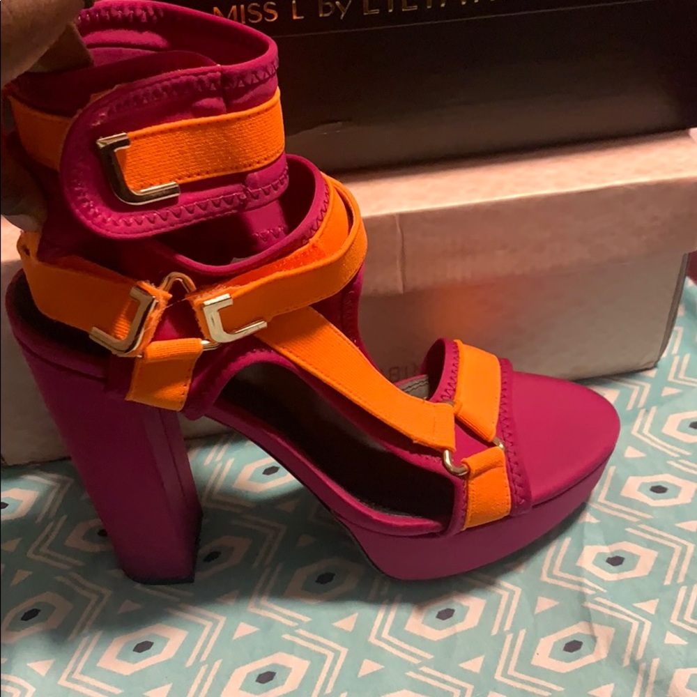 Pretty fuschia and orange strappy heels